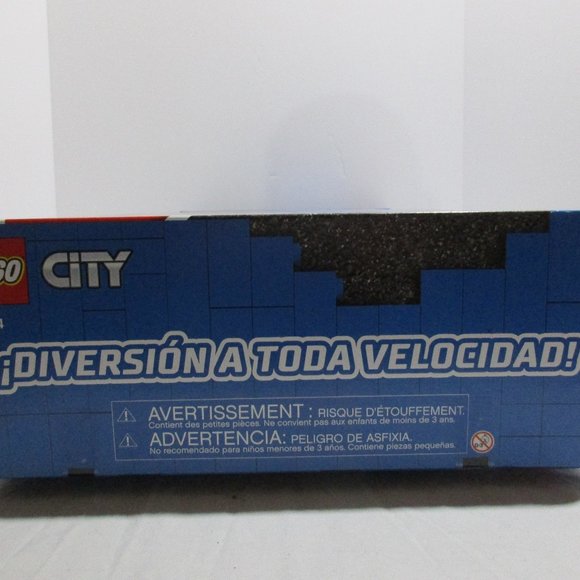 LEGO City Great Vehicles LEGO® City Vehicles Gift Set (66684) - Picture 4 of 5